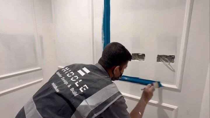 Instagram post from middle.uae. This post is in position 4.