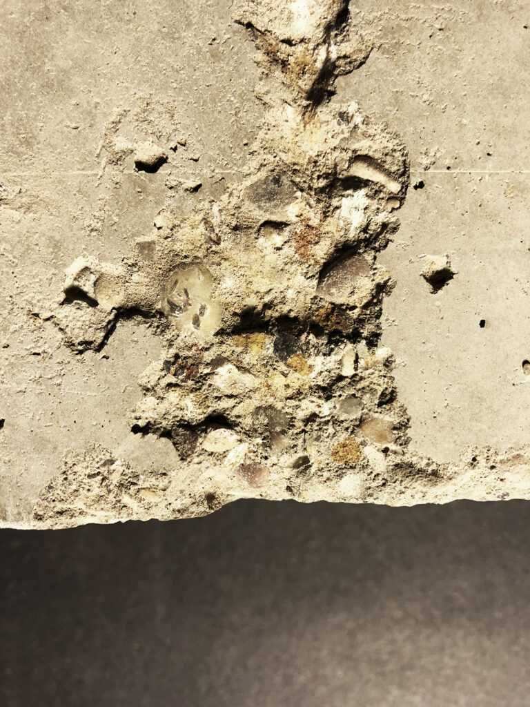 Middle Design _ Concrete 3